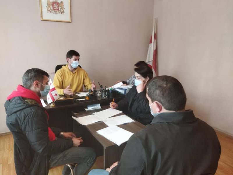 ცაგერის მუნიციპალიტეტის მერიაში ჩატარდა ,,თვითნებურად დაკავებულ მიწაზე საკუთრების...